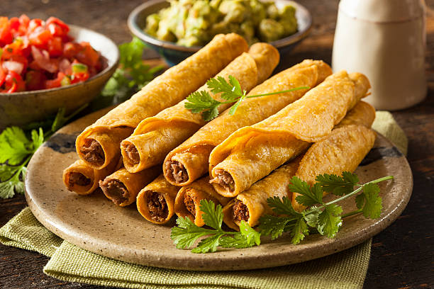 Tacos Dorados de pollo (Orden de 4 tacos) - Imagen 3