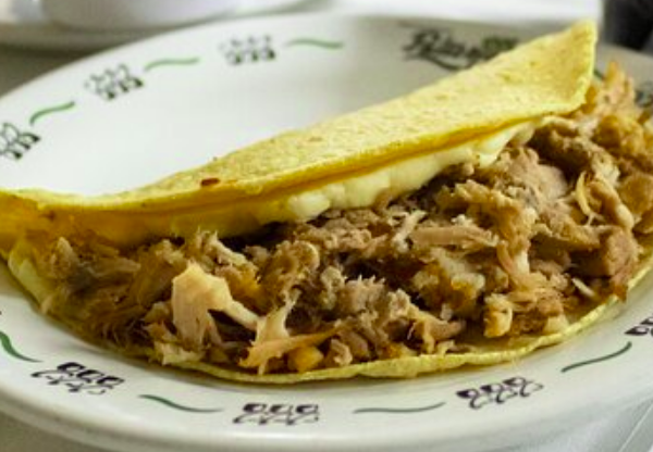 Quesadilla de carnitas